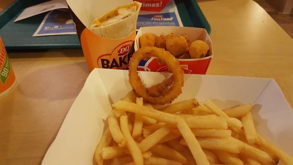 Dairy Queen Grill & Chill | restaurant | 20 State St, Charleston, IL 61920, USA | 2173456886 OR +1 217-345-6886