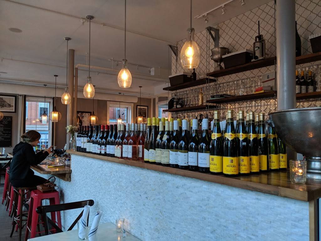 Petite Jacqueline | restaurant | 46 Market St, Portland, ME 04101, USA | 2075537044 OR +1 207-553-7044
