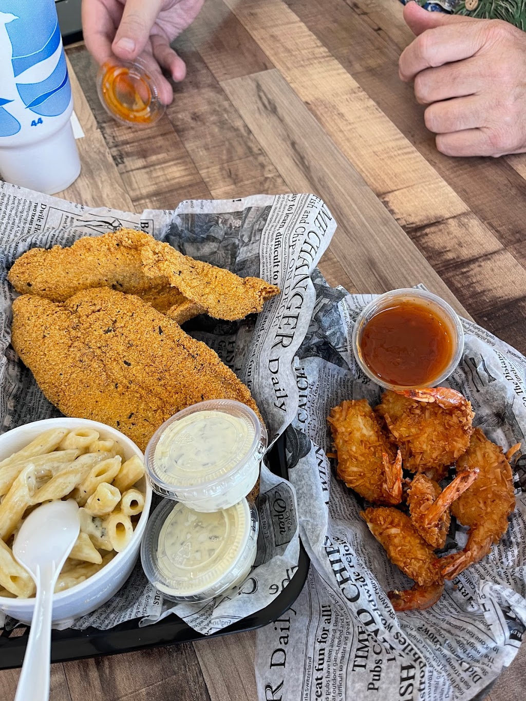 Garrisons | restaurant | 1900 Union Ave, Bakersfield, CA 93305, USA | 6613748279 OR +1 661-374-8279