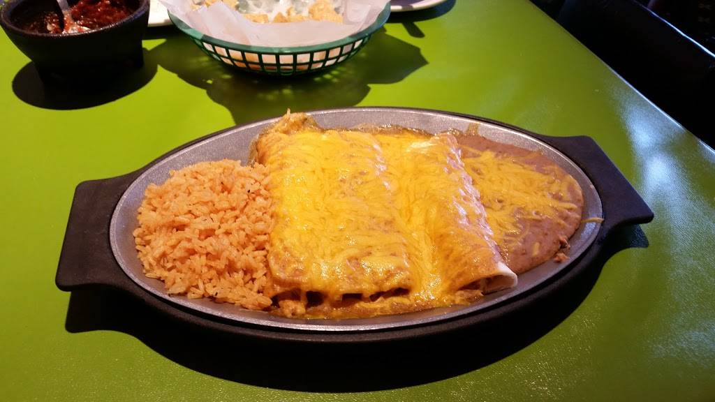 Lupes | restaurant | 1112 Elms Rd, Flint, MI 48532, USA | 8106359800 OR +1 810-635-9800