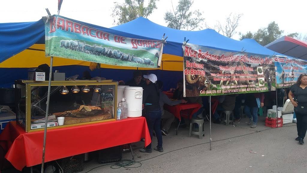 Barbacoa Capulhuac | restaurant | Carr. Libre Tijuana-Rosarito 120, Lucio Blanco, 22706 Rosarito, B.C., Mexico | 016644379176 OR +52 664 437 9176