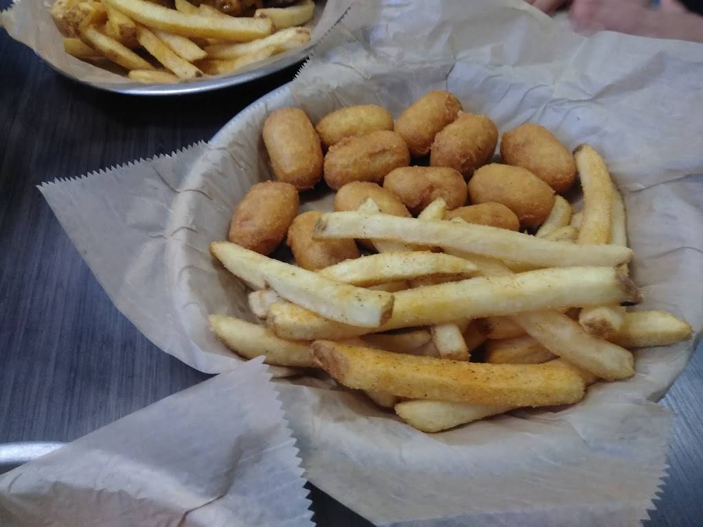 Freakin Unbelievable Burgers | restaurant | 8020 Holly Rd, Grand Blanc, MI 48439, USA | 8107714206 OR +1 810-771-4206