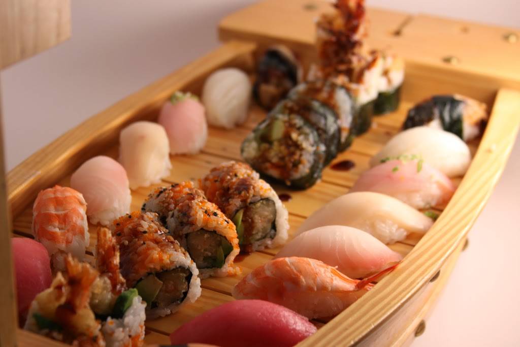 Fulins Asian Cuisine | restaurant | 782 Old Hickory Blvd #115, Brentwood, TN 37027, USA | 6153779788 OR +1 615-377-9788