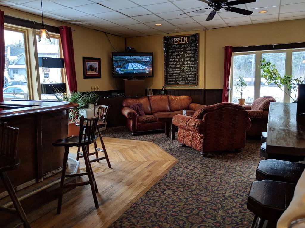 Lisa Gs | restaurant | 6125 Sentinel Rd, Lake Placid, NY 12946, USA | 5185232093 OR +1 518-523-2093