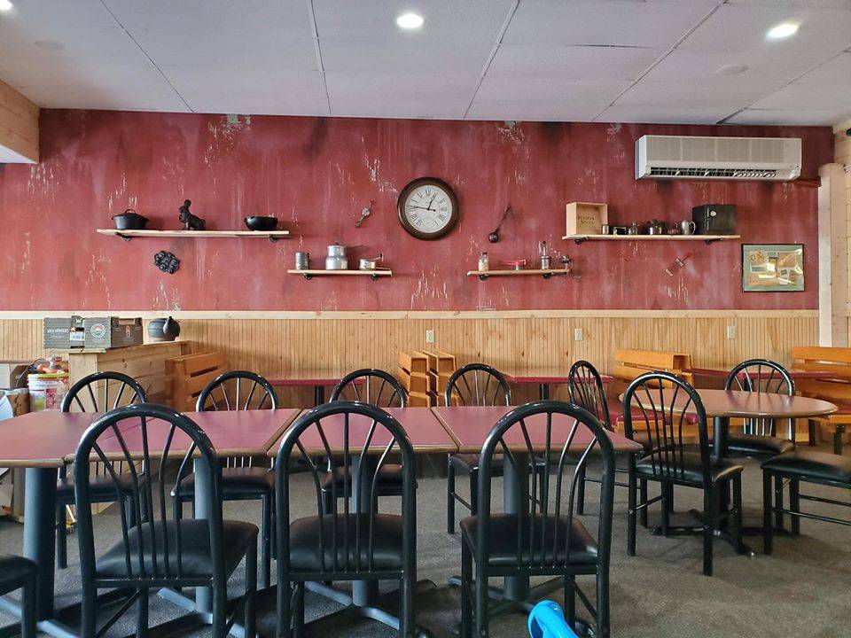 Mitchell Hill BBQ | restaurant | 50 N Main St, Rochester, NH 03867, USA | 6033322537 OR +1 603-332-2537