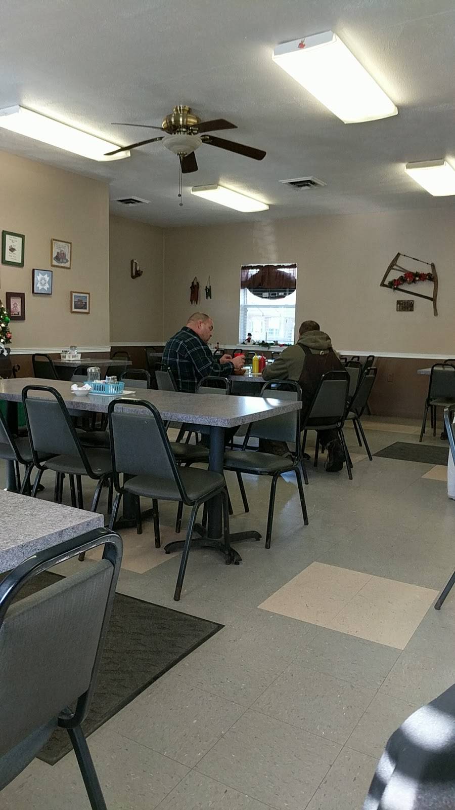 Steplers Family Restaurant | restaurant | 116 Main St, Amboy, IN 46911, USA | 7653957171 OR +1 765-395-7171