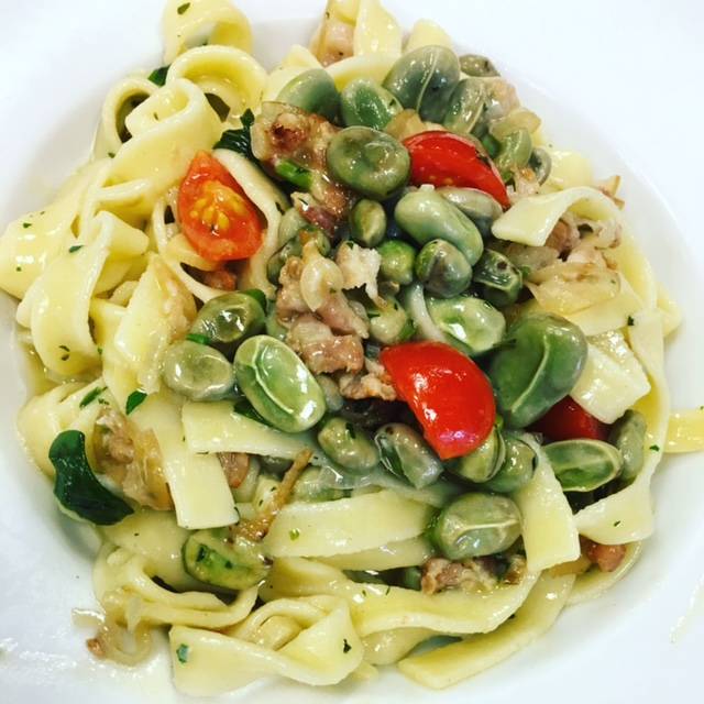 Angelos Ristorante | restaurant | 237 Main St, Stoneham, MA 02180, USA | 7812799035 OR +1 781-279-9035