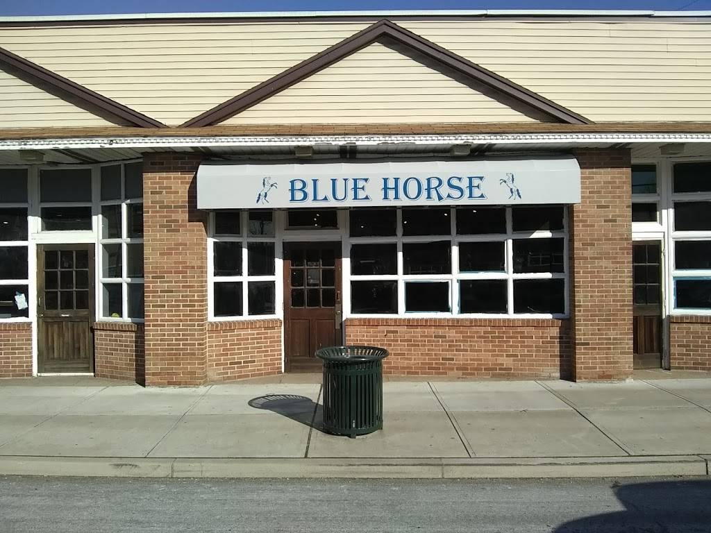 Blue Horse | restaurant | 703 Campbell Ave, West Haven, CT 06516, USA | 2039370845 OR +1 203-937-0845