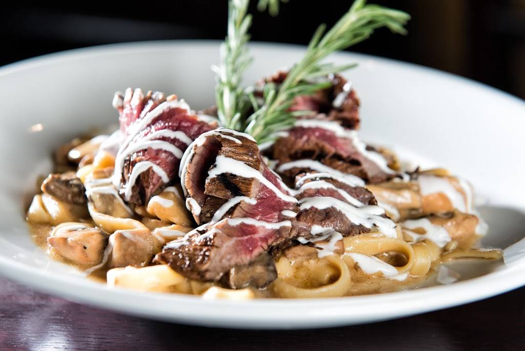 Vito’s Pizza & Italian Ristorante | restaurant | 1947 N Lindsay Rd, Mesa, AZ 85213, USA | 4808323311 OR +1 480-832-3311