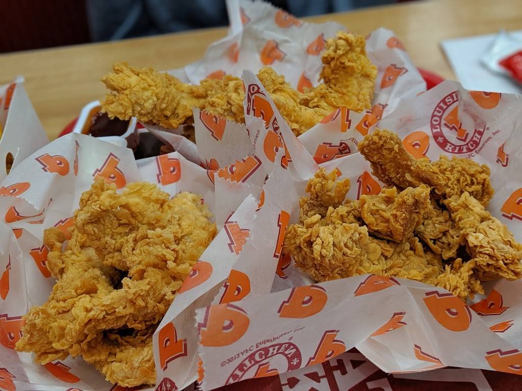 Popeyes | restaurant | 3479 Yonge St, North York, ON M4N 2N3, Canada | 6473475444 OR +1 647-347-5444