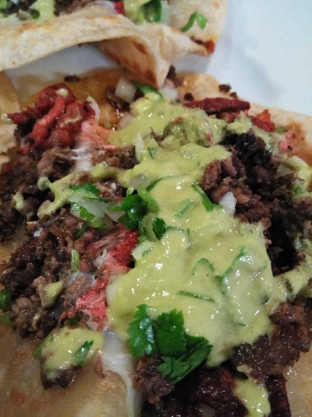 Tacos Sarandeados Juanito | restaurant | 4200 W Jefferson Blvd, Dallas, TX 75211, USA | 2143338980 OR +1 214-333-8980