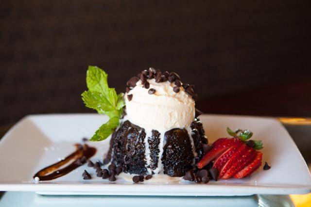 Vito’s Pizza & Italian Ristorante | restaurant | 1947 N Lindsay Rd, Mesa, AZ 85213, USA | 4808323311 OR +1 480-832-3311