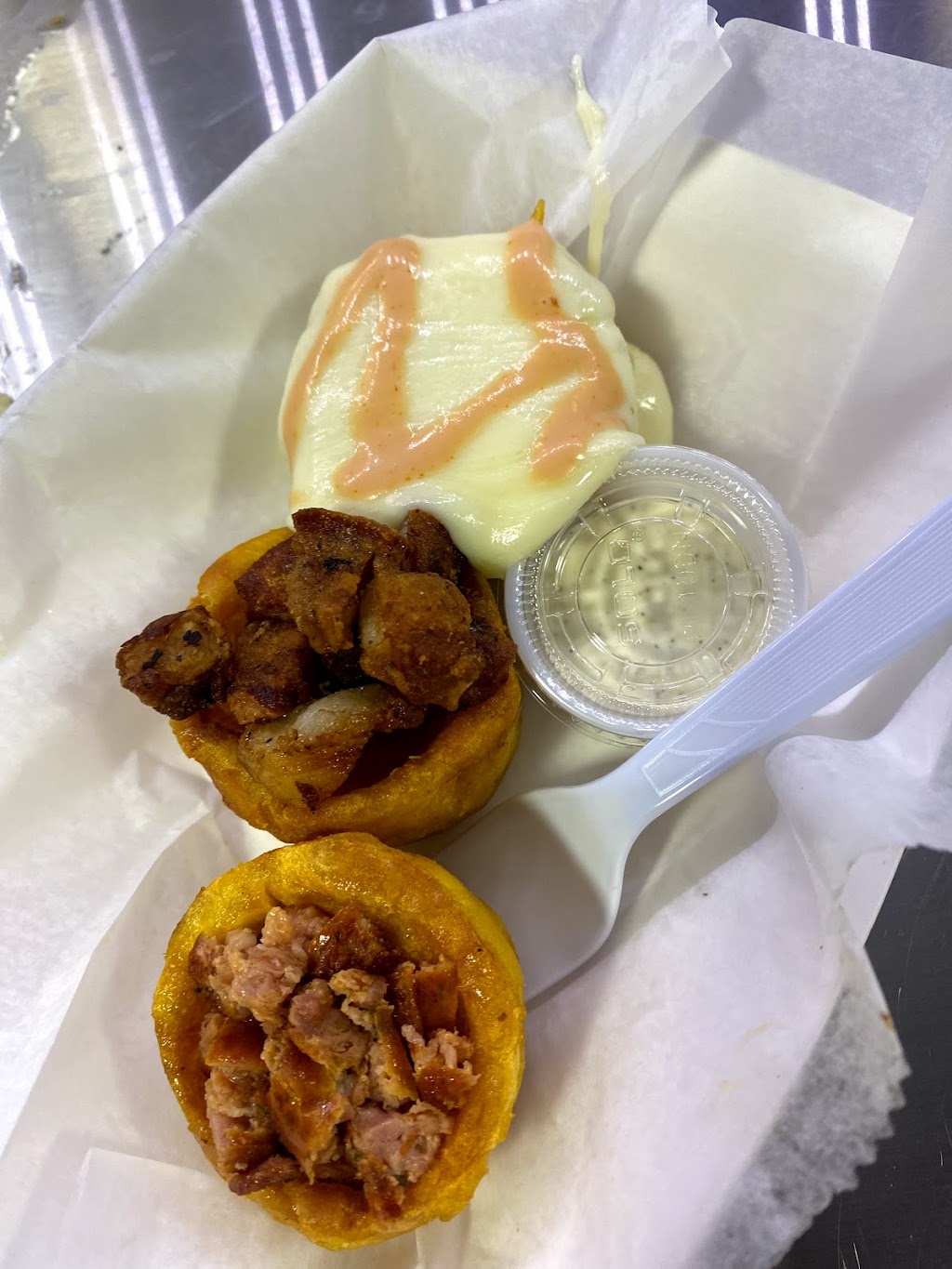 El Parche 305 | restaurant | 5921 NW 176th St bay 11, Hialeah, FL 33015, USA | 7866633705 OR +1 786-663-3705