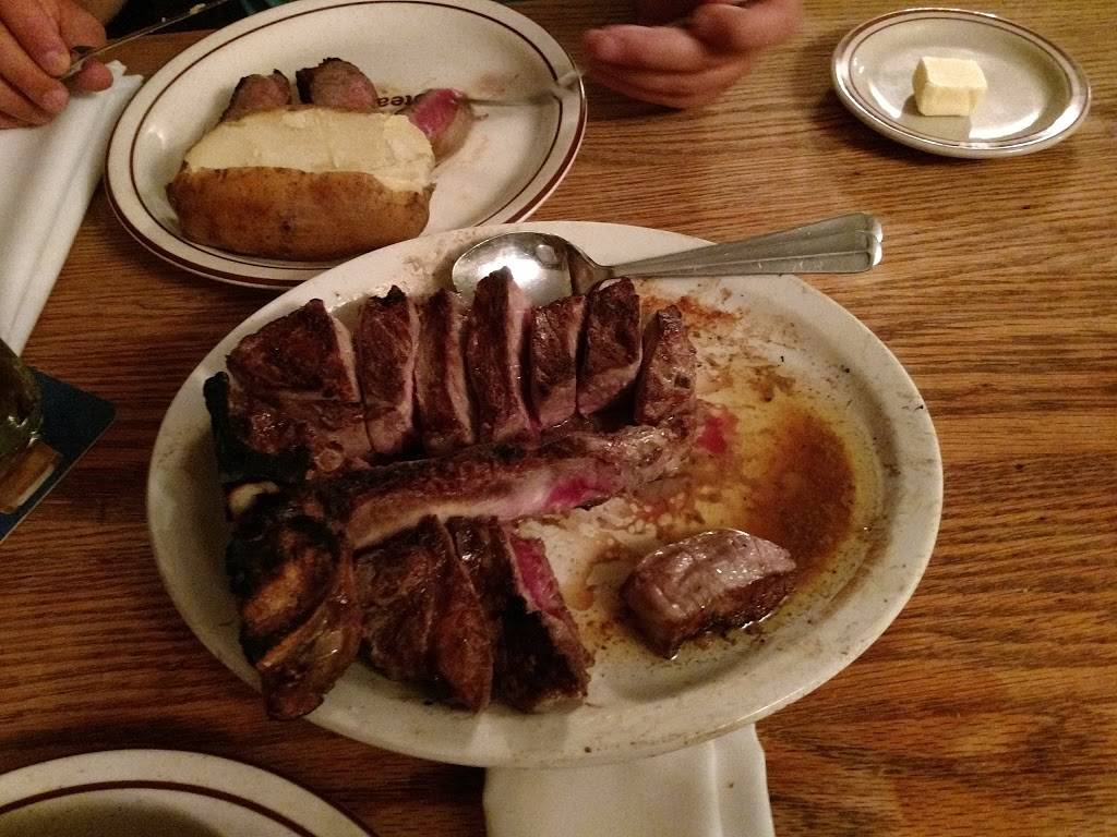 Andres Steak House | restaurant | 2800 Tamiami Trail N, Naples, FL 34103, USA | 2392635851 OR +1 239-263-5851