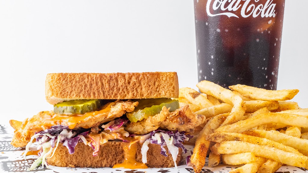 Roosters Run New Braunfels | restaurant | 2966 Cold Spring Dr, New Braunfels, TX 78130, USA | 8326047888 OR +1 832-604-7888