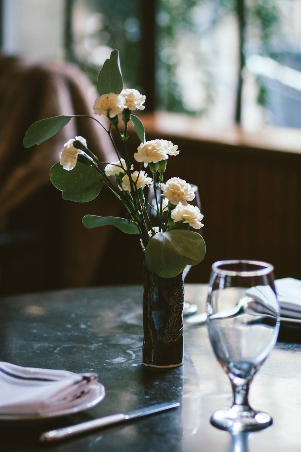 Golden Fleece | restaurant | 111 Grovewood Rd, Asheville, NC 28804, USA | 8284247655 OR +1 828-424-7655