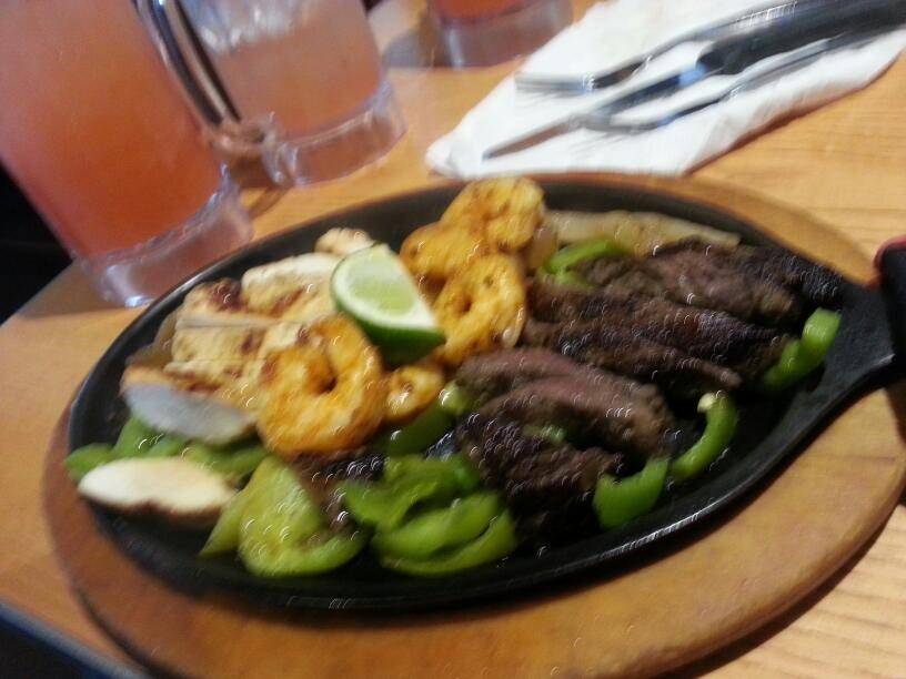 Chilis Grill & Bar | meal takeaway | 17588 Castleton St, City of Industry, CA 91748, USA | 6265814769 OR +1 626-581-4769