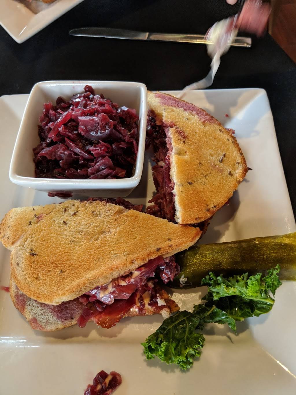 Bavarian Brauhaus | restaurant | 7304 Pkwy Dr S, Hanover, MD 21076, USA | 4107120300 OR +1 410-712-0300