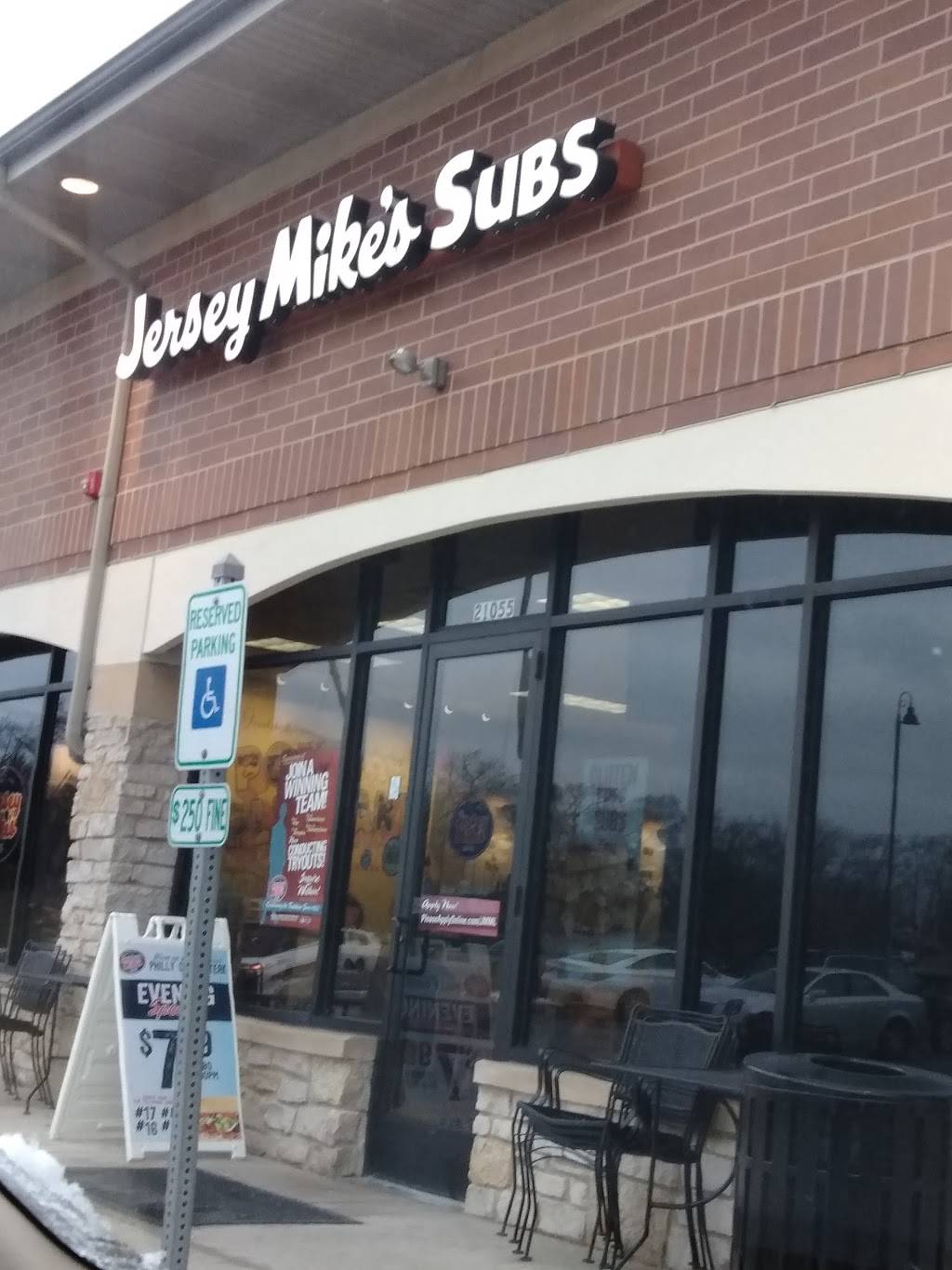 Jersey Mikes Subs | meal takeaway | 21055 South La Grange Road, Frankfort, IL 60423, USA | 8154648121 OR +1 815-464-8121