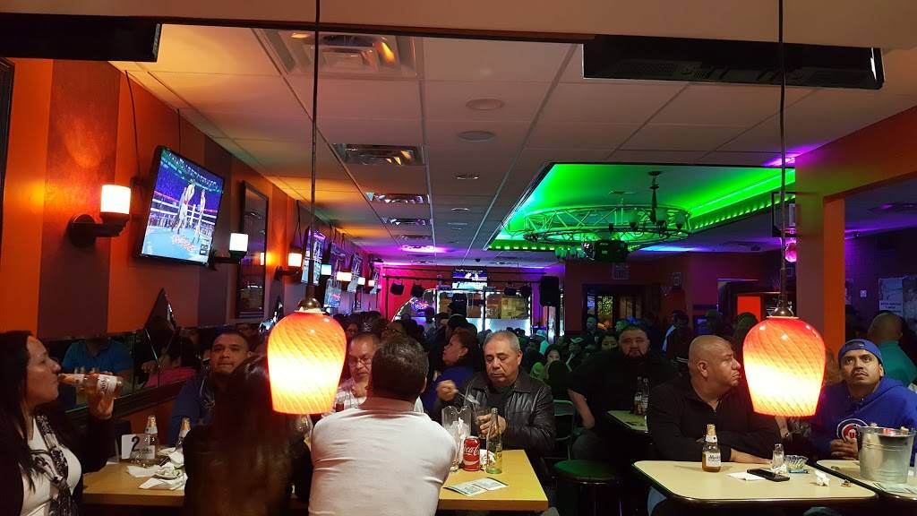 Luna Llena Sport Grill | restaurant | 5247 W Belmont Ave, Chicago, IL 60641, USA | 7086697496 OR +1 708-669-7496