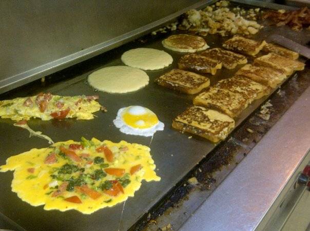 Irv & Karens Hot Pastrami Deli & Restaurant | restaurant | 2114 NJ-88, Brick, NJ 08724, USA | 7328996990 OR +1 732-899-6990