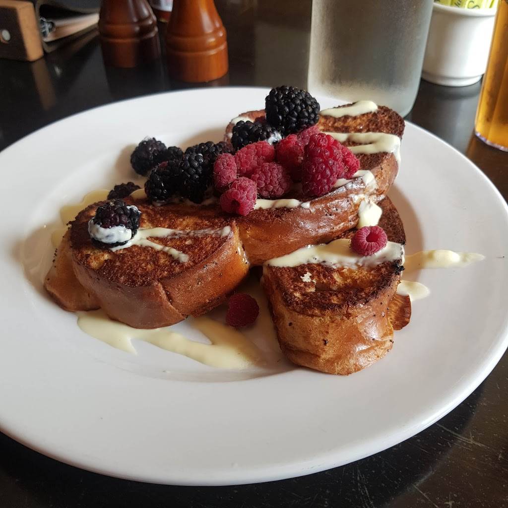 Caves Bier & Kitchen | restaurant | 308 SW 3rd St, Corvallis, OR 97333, USA | 5412864473 OR +1 541-286-4473