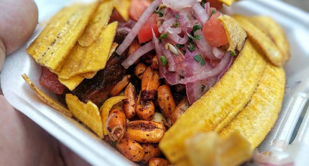 Salchipapas y Ceviche de Chochos El Mijin | restaurant | 105th Street & 37th Avenue, Corona, NY 11368, USA | 3474375530 OR +1 347-437-5530