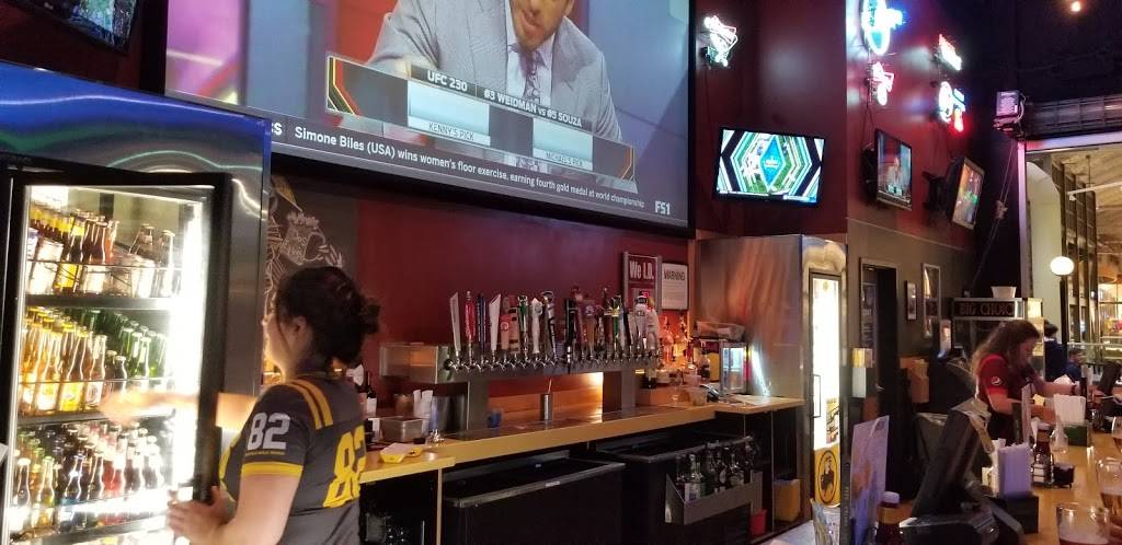 Buffalo Wild Wings | restaurant | 4640 Palisades Center Dr W, West Nyack, NY 10994, USA | 8454807344 OR +1 845-480-7344