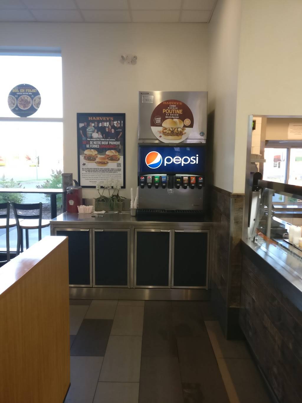 Harveys | restaurant | 5935 Boulevard Robert-Bourassa, Laval, QC H7E 0A4, Canada | 4506650033 OR +1 450-665-0033
