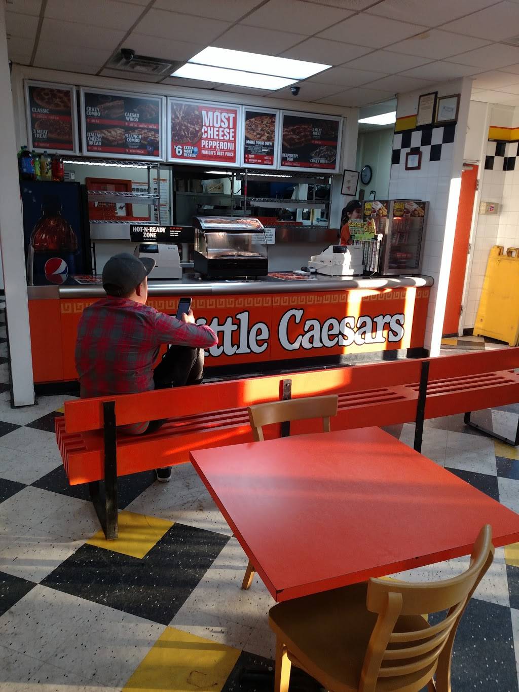 Little Caesars Pizza | meal takeaway | 3135 W Addison St, Chicago, IL 60618, USA | 7732676366 OR +1 773-267-6366