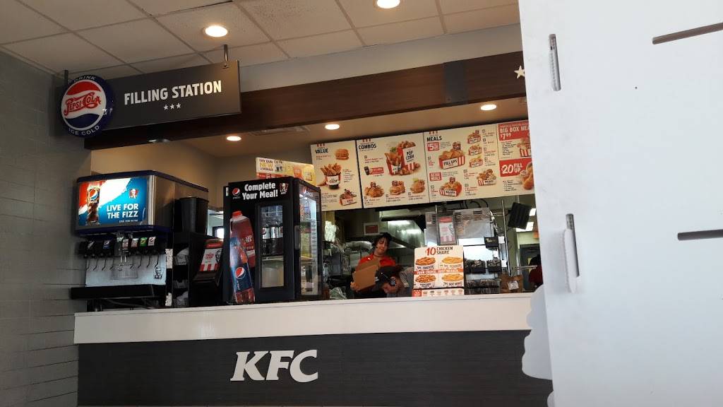 KFC | restaurant | 13200 SW 8th St, Miami, FL 33184, USA | 3052212740 OR +1 305-221-2740