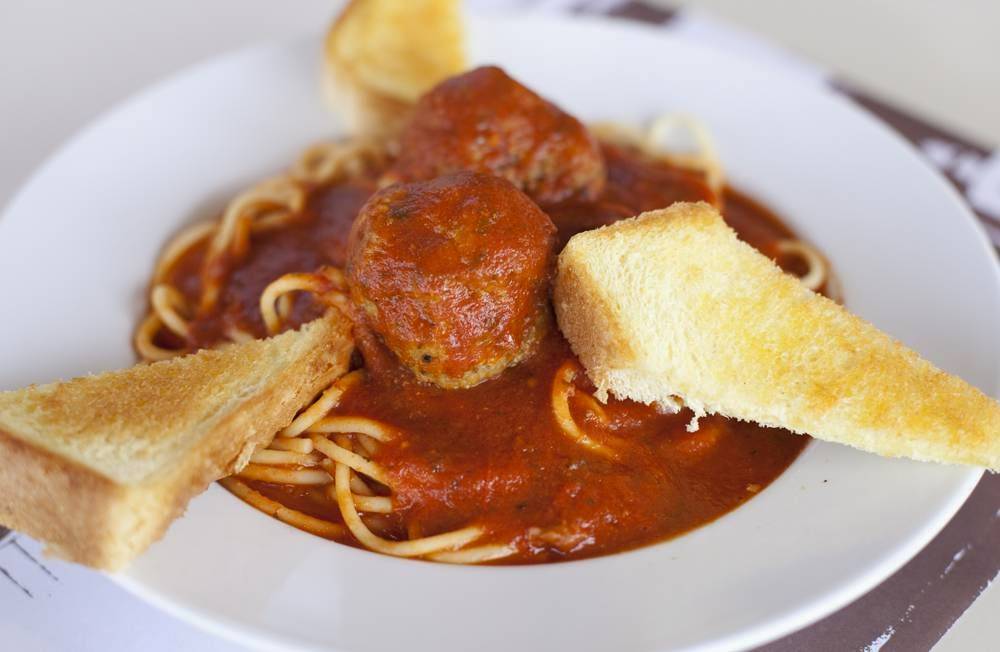 Globe Restaurant | restaurant | 6965 Truck World Blvd, Hubbard, OH 44425, USA | 3305349725 OR +1 330-534-9725