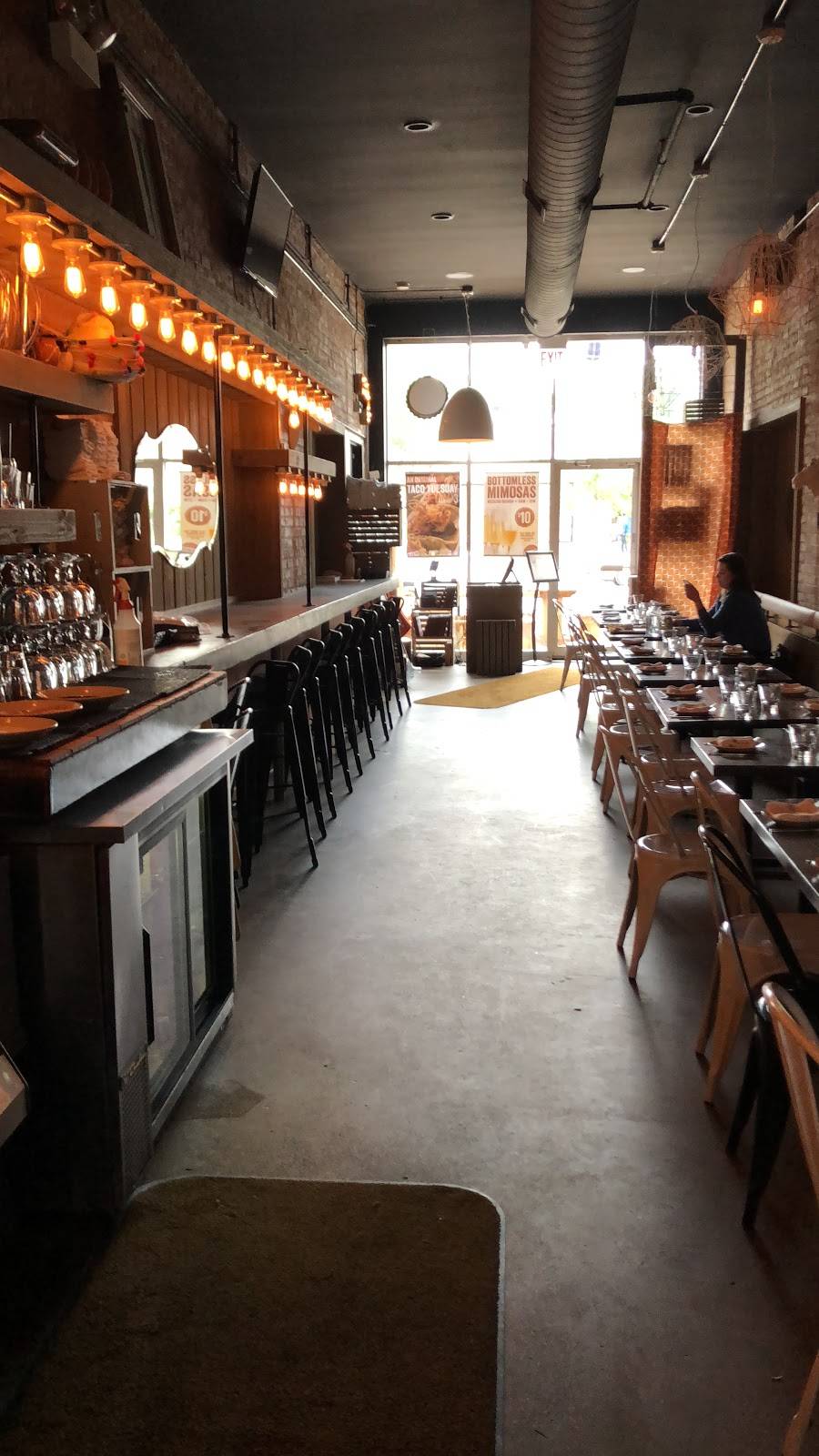 Takito Kitchen | restaurant | 2013 W Division St, Chicago, IL 60622, USA | 7736879620 OR +1 773-687-9620