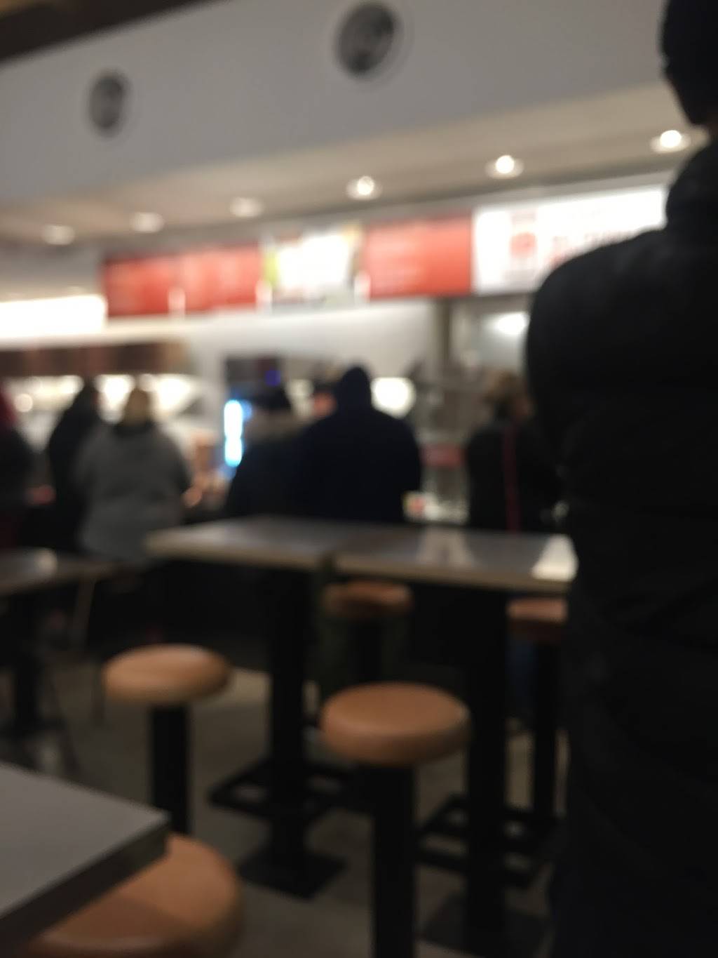 Chipotle Mexican Grill | restaurant | 4782 W Broad St, Columbus, OH 43228, USA | 6143354705 OR +1 614-335-4705