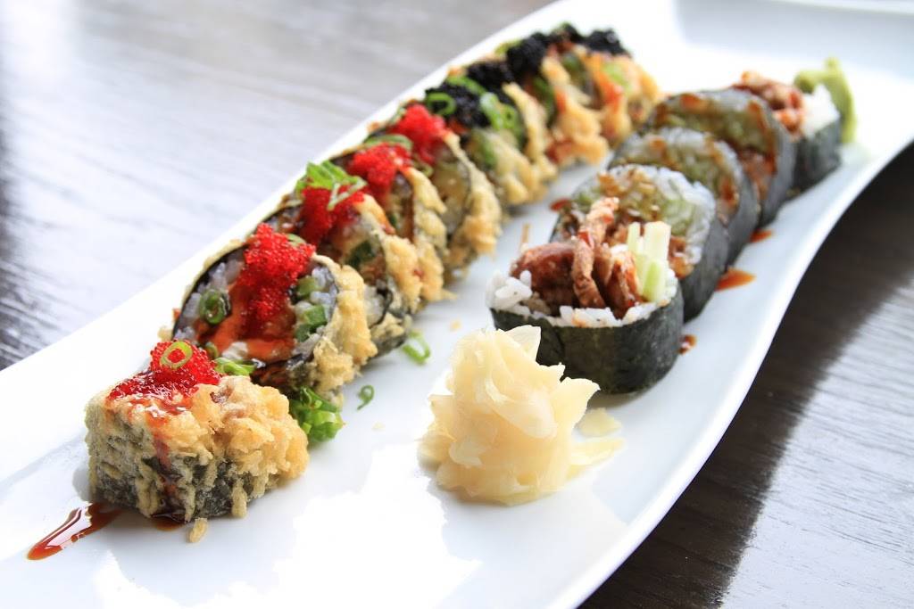 Rock Wrap & Roll | restaurant | 2187 N Clybourn Ave, Chicago, IL 60614, USA | 7734722800 OR +1 773-472-2800