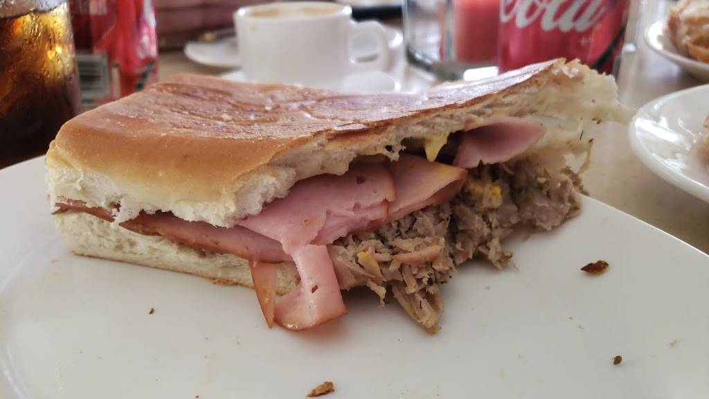 Don Carlin Restaurant | restaurant | 11447 W Oakland Park Blvd, Sunrise, FL 33323, USA | 9545781464 OR +1 954-578-1464