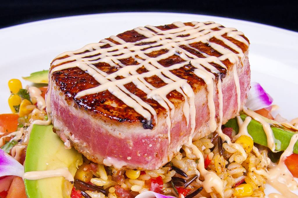 Market Broilers MB Grille | restaurant | 1161 Simi Town Center Way, Simi Valley, CA 93065, USA | 8052107640 OR +1 805-210-7640