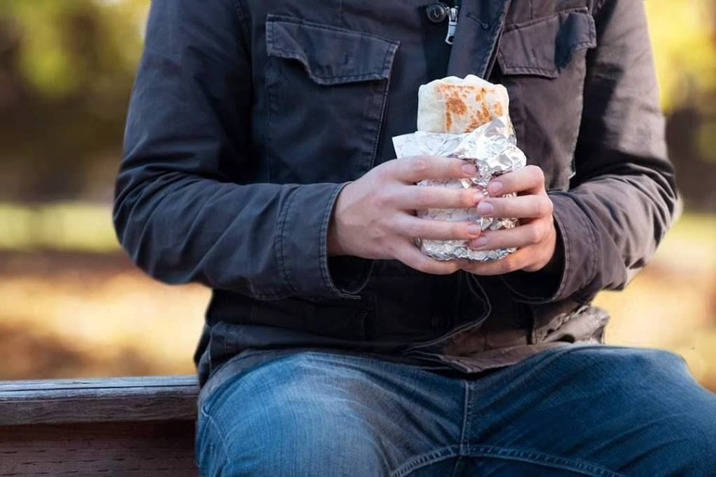 Mucho Burrito Fresh Mexican Grill | restaurant | Pen Centre, 221 Glendale Ave, St. Catharines, ON L2T 2K9, Canada | 9056847237 OR +1 905-684-7237