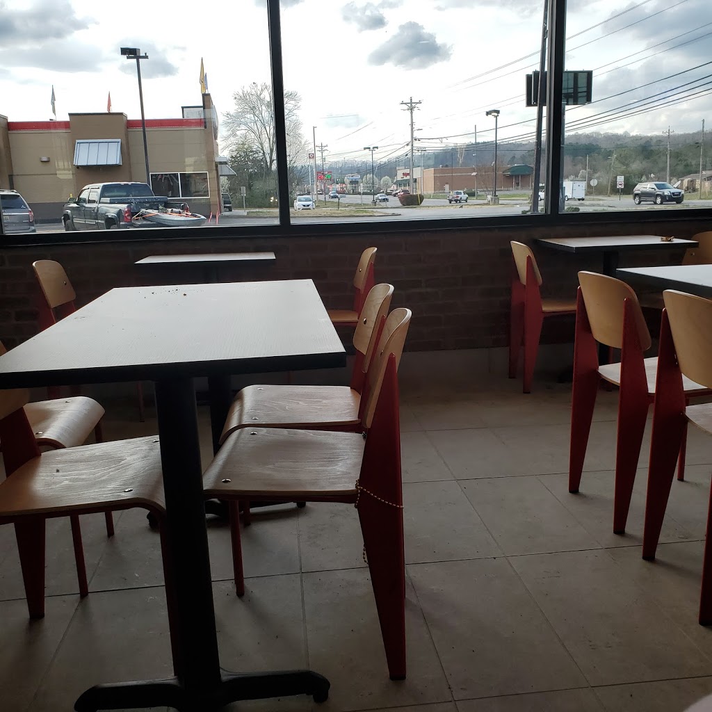 Popeyes Louisiana Kitchen | restaurant | 1502 Glenn Blvd SW, Fort Payne, AL 35968, USA | 2562736054 OR +1 256-273-6054