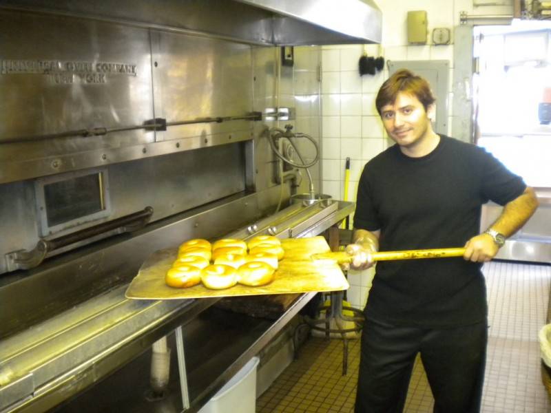 VR Bagelicious | bakery | 6401 108th St, Queens, NY 11375, USA | 7184593596 OR +1 718-459-3596