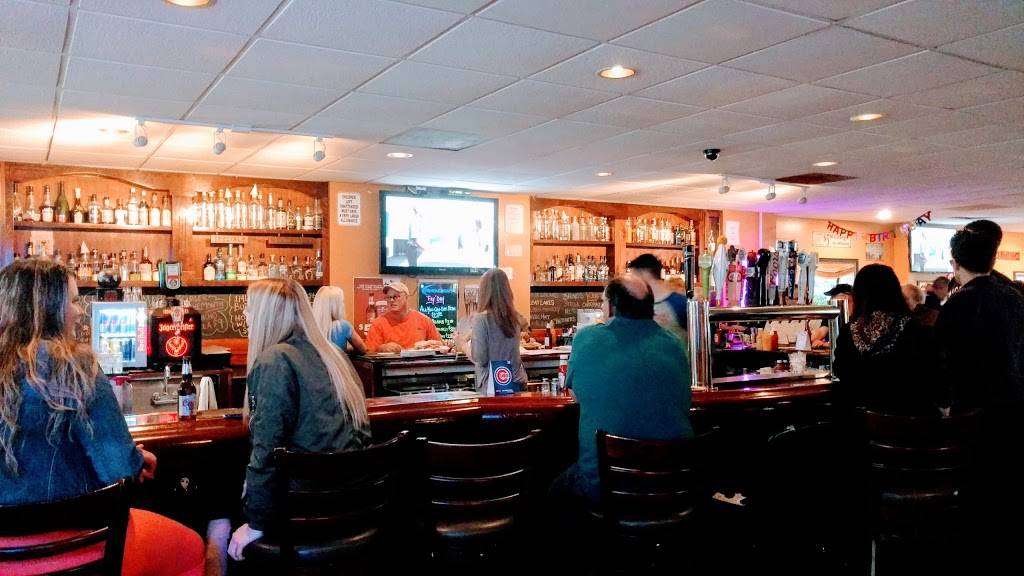 Eddies Restaurant | night club | 10 E Northwest Hwy, Arlington Heights, IL 60004, USA | 8472221223 OR +1 847-222-1223