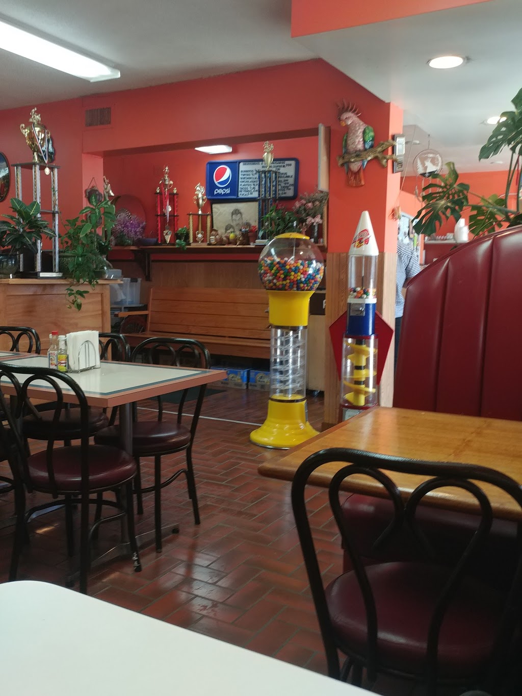 Los Paisanos | Hispanic Restaurant | restaurant | 802 E 10th St, Sioux Falls, SD 57103, USA | 6053388931 OR +1 605-338-8931