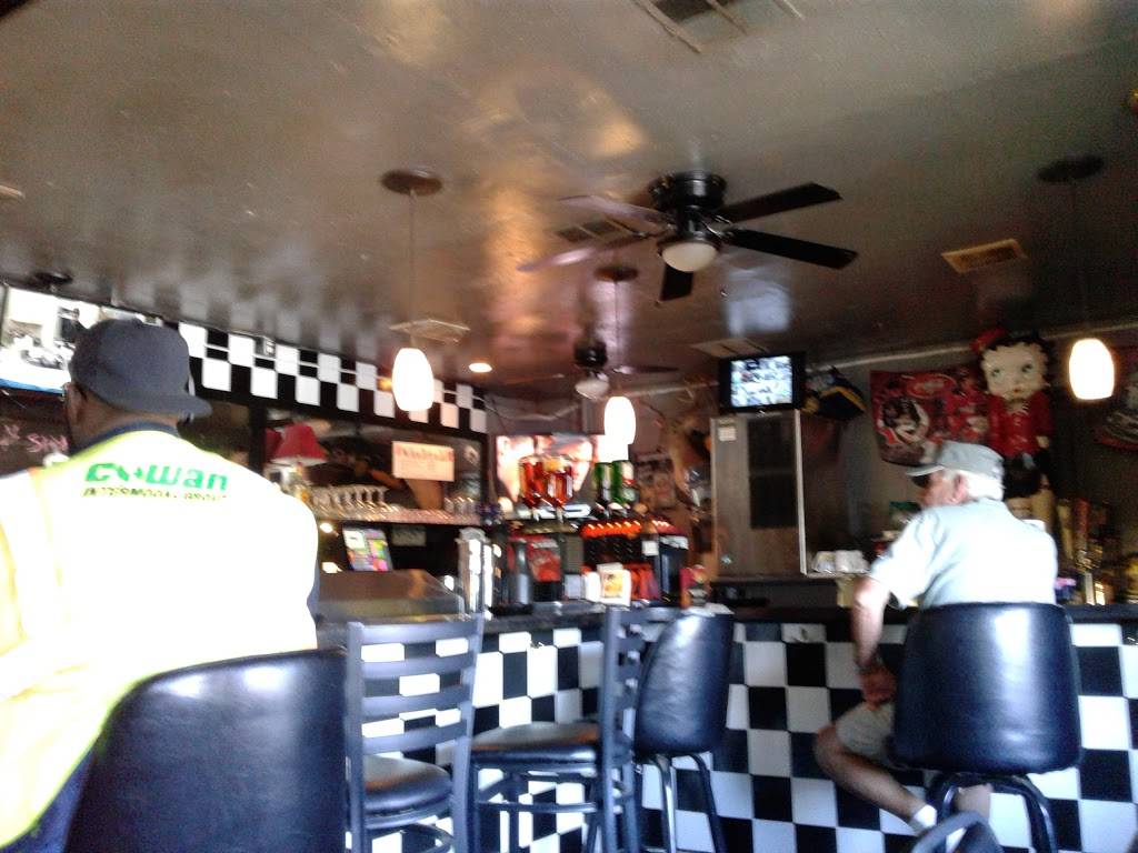 Millys | restaurant | 2934 S Military Hwy, Chesapeake, VA 23323, USA | 7576732998 OR +1 757-673-2998