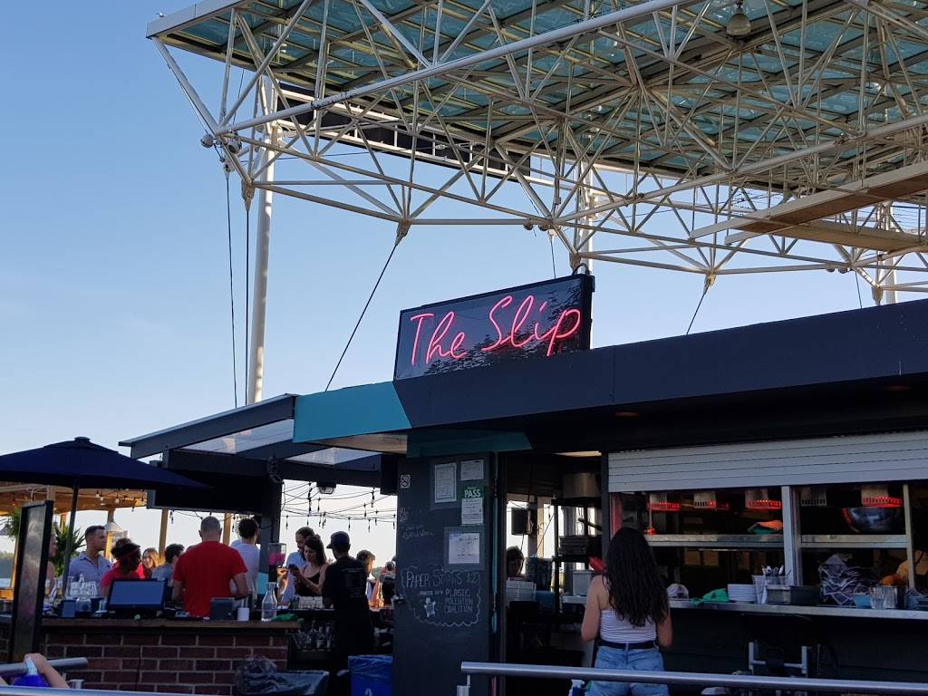 The Slip | restaurant | 235 Queens Quay W, Toronto, ON M5J 2G6, Canada | 8447269227 OR +1 844-726-9227