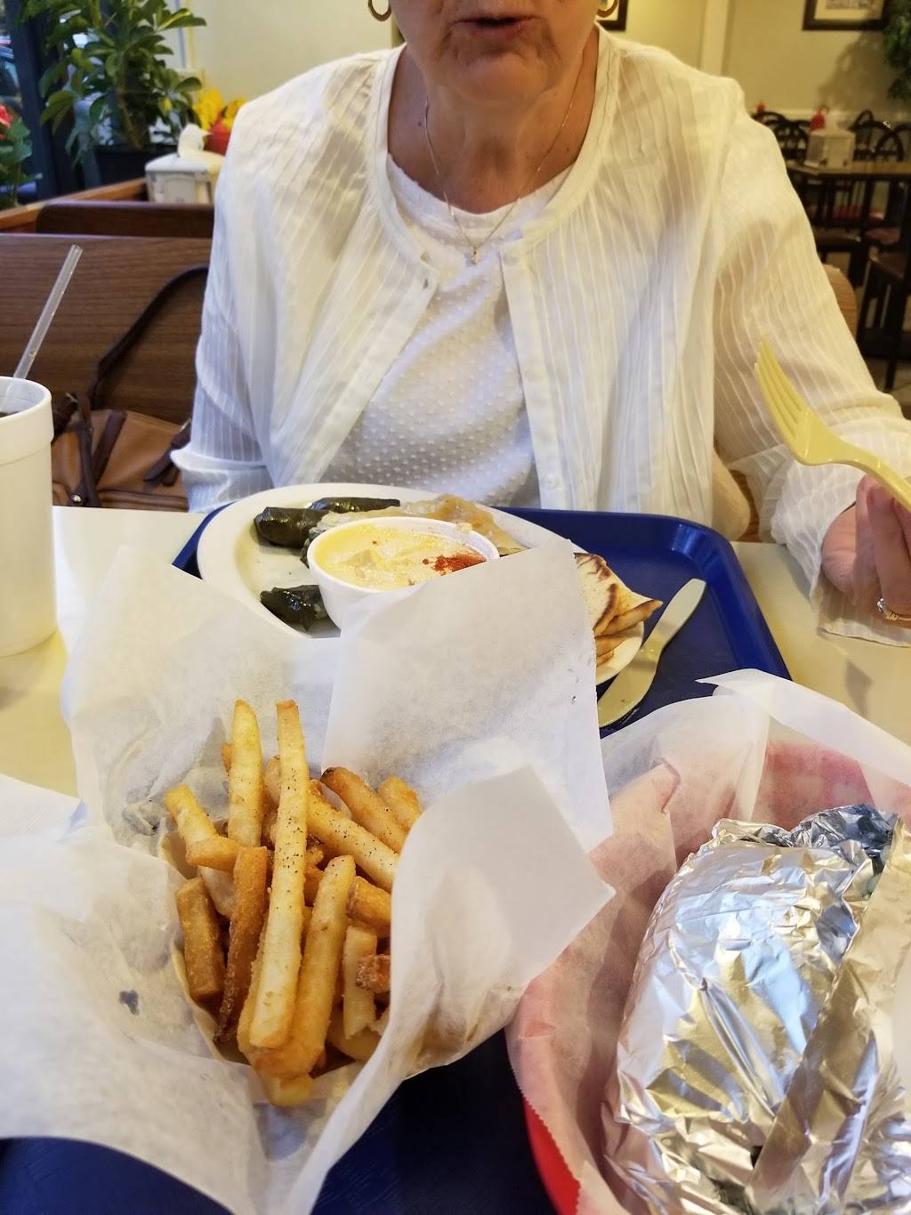 Salonikas Bar & Grill | restaurant | 133 6th St, Pittsburgh, PA 15222, USA | 4122614770 OR +1 412-261-4770