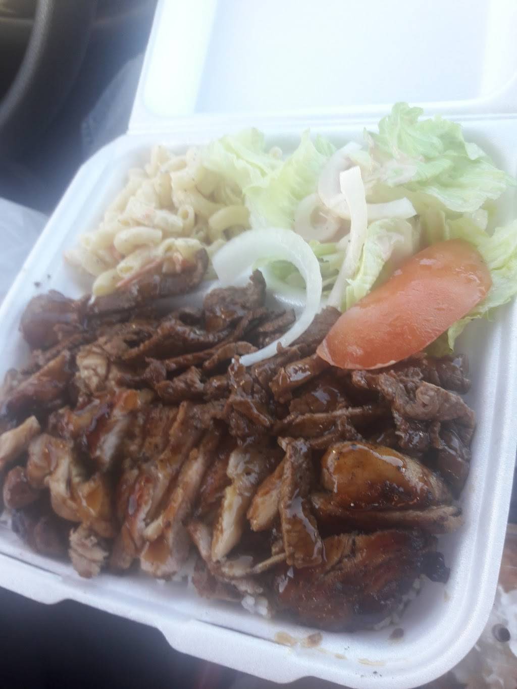 Hungry Horse Drive-In | restaurant | 454 W Willow St, Long Beach, CA 90806, USA | 5624267232 OR +1 562-426-7232