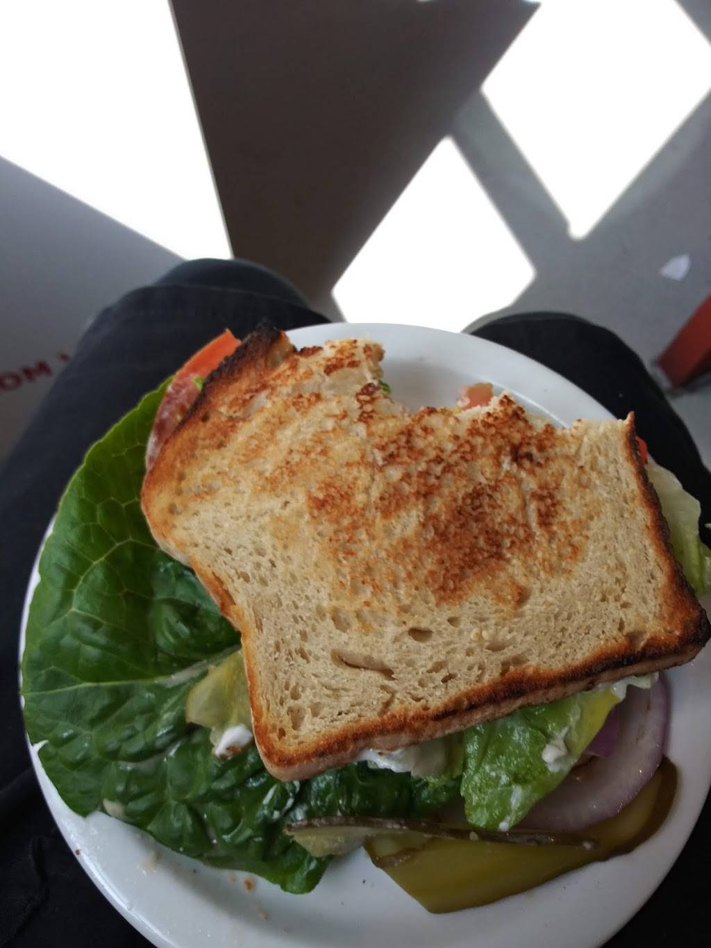 Juicy Ladies | restaurant | 17361 Sunset Blvd, Pacific Palisades, CA 90272, USA | 4242684557 OR +1 424-268-4557