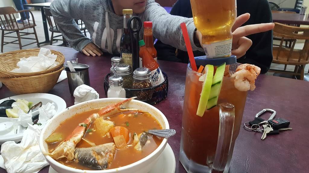 Los Arcos De Alisal Restaurant | restaurant | 504 E Alisal St, Salinas, CA 93905, USA | 8314242975 OR +1 831-424-2975