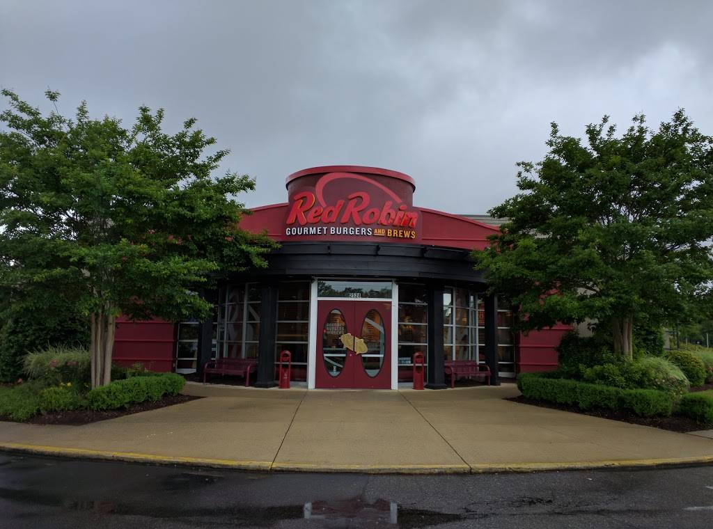 Red Robin Gourmet Burgers and Brews | restaurant | 2524 Chesapeake Square Ring Rd, Chesapeake, VA 23321, USA | 7574888477 OR +1 757-488-8477