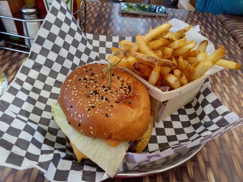 Brasserie Le Manoir Pointe-Claire | restaurant | 600 Boul Saint-Jean, Pointe-Claire, QC H9R 3J9, Canada | 5146952071 OR +1 514-695-2071